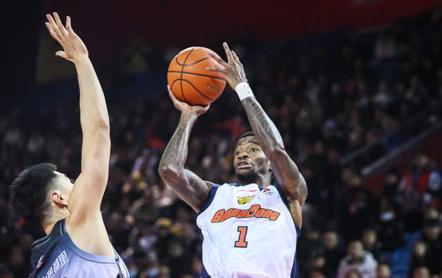 博鱼电竞官方网站-CCTV5直播！广东VS吉林拒绝爆冷，胡明轩渐入佳境，杜锋力保榜首